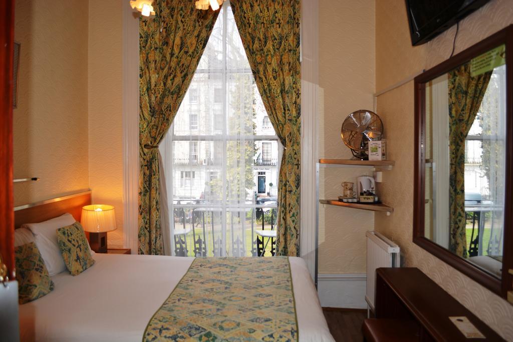 Falcon Hotel London Rum bild